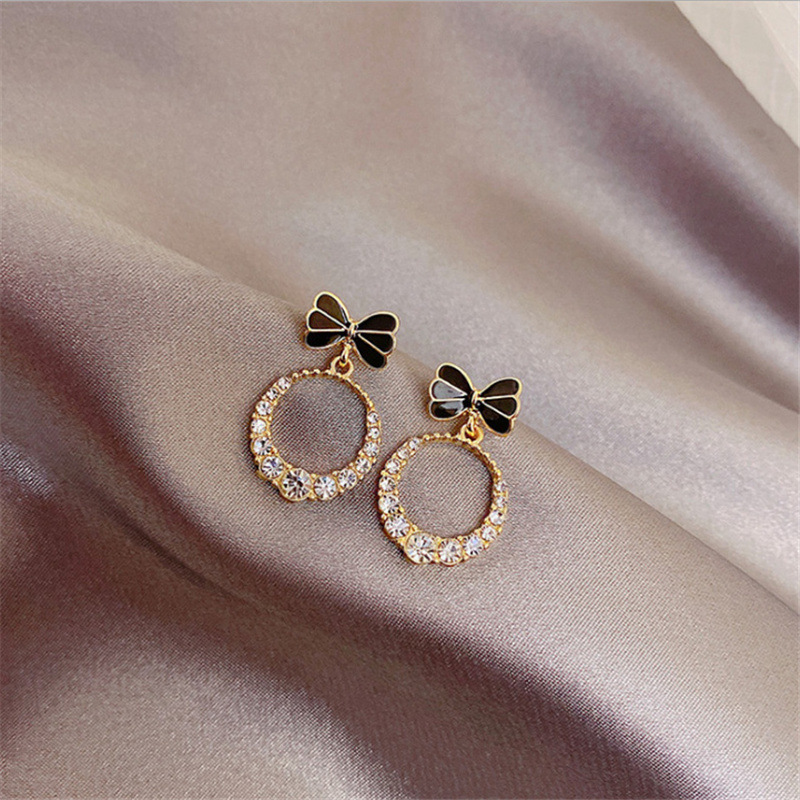 New S925 Silver Needle Earrings Fashion Pearl Popular Earrings Fairy Little Fresh And Simple Temperament Jewelry Wholesale Girl