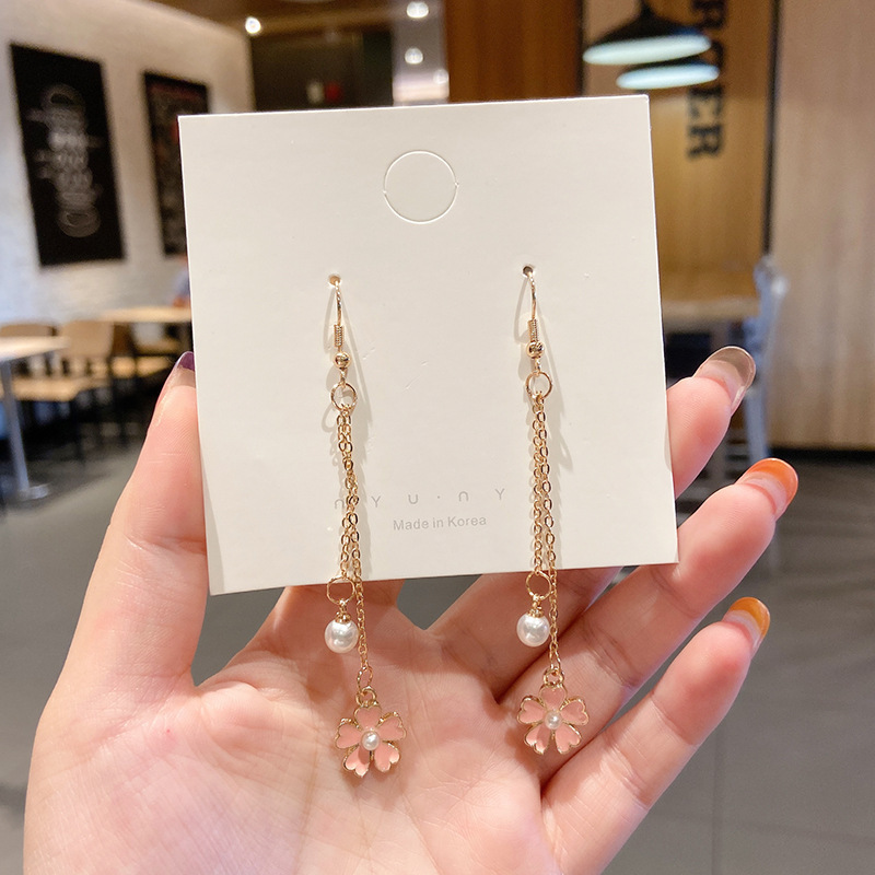 925 Silver Needle Earrings Women's Floor Stand Night Market Source Korean Fashion New Popular Earrings Wholesale Popular Earrings