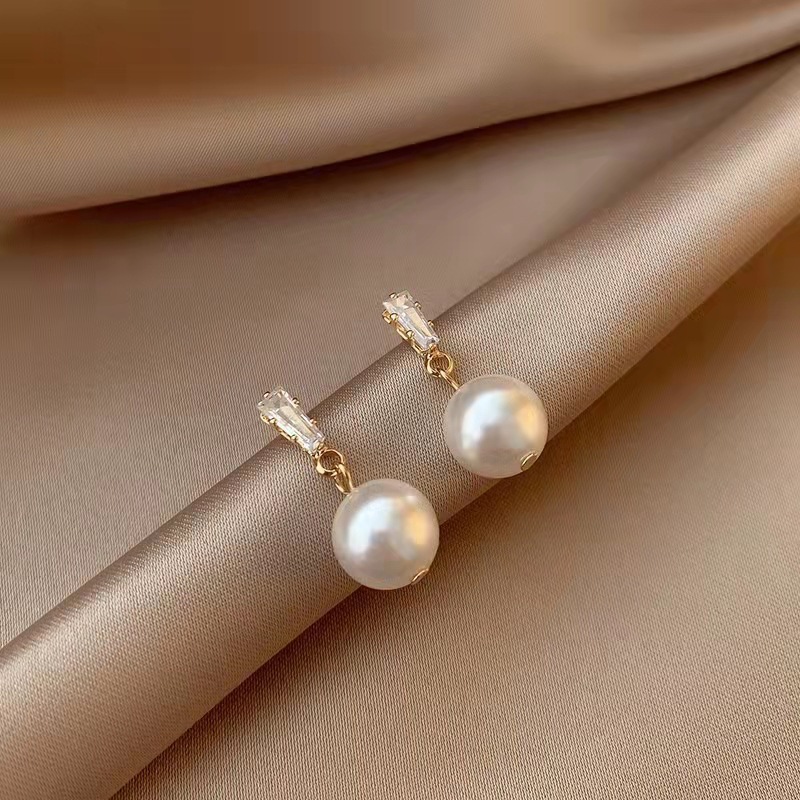 New S925 Silver Needle Earrings Fashion Pearl Popular Earrings Fairy Little Fresh And Simple Temperament Jewelry Wholesale Girl