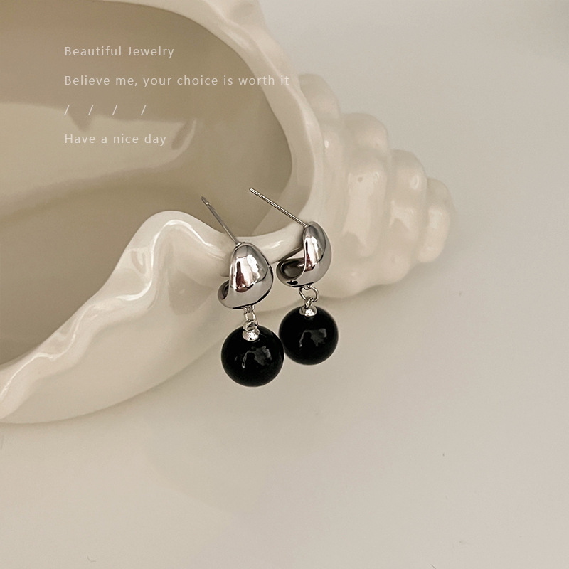 High End Design, Niche Temperament, Earrings, Women's 2023 New Trendy Earrings, Sterling Silver, Exquisite, Luxurious, And Versatile Earrings