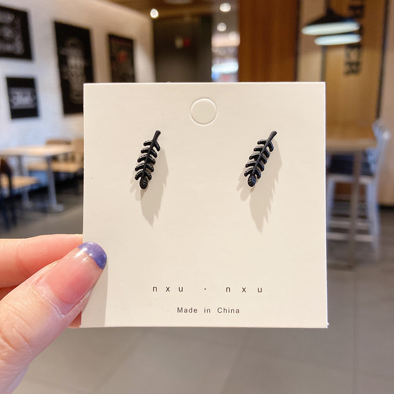 925 Silver Needle Earrings Women's Floor Stand Night Market Source Korean Fashion New Popular Earrings Wholesale Popular Earrings