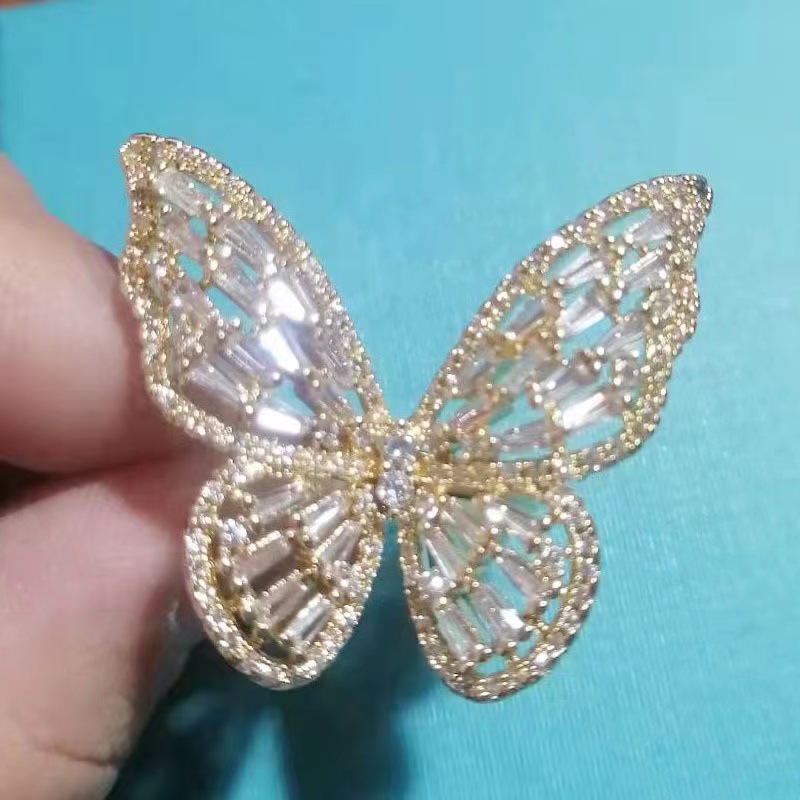 Ring Wholesale Yiwu Jewelry Source Market Hot Selling Hollow Butterfly Ring Exaggerate Ring Colorless Handicrafts