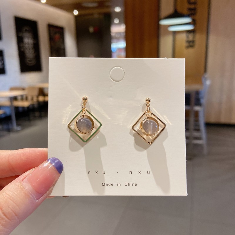 925 Silver Needle Earrings Women's Floor Stand Night Market Source Korean Fashion New Popular Earrings Wholesale Popular Earrings