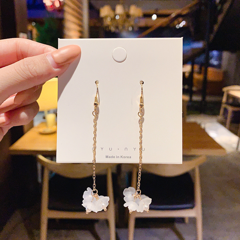 925 Silver Needle Earrings Women's Floor Stand Night Market Source Korean Fashion New Popular Earrings Wholesale Popular Earrings