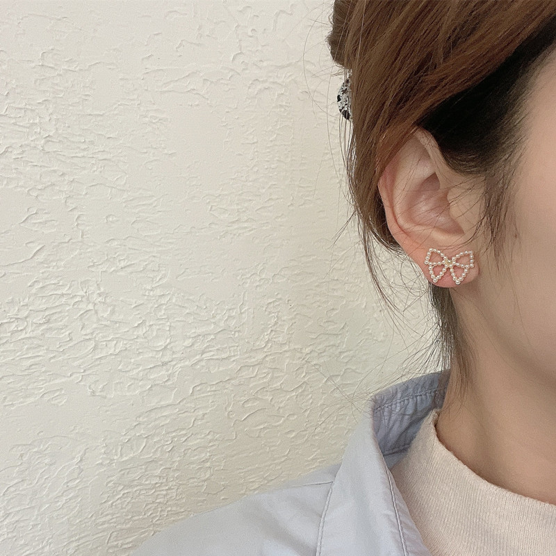 New S925 Silver Needle Earrings Fashion Pearl Popular Earrings Fairy Little Fresh And Simple Temperament Jewelry Wholesale Girl