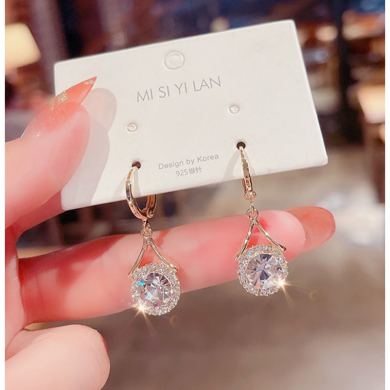 Hot Selling # 925 Silver Needle Earrings, High-Quality And High-End Feel Earrings, Female French Niche Ear Accessories, Noble Temperament Wholesale