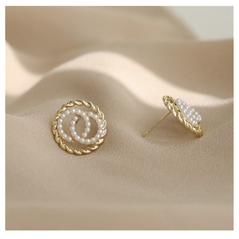 New S925 Silver Needle Earrings Fashion Pearl Popular Earrings Fairy Little Fresh And Simple Temperament Jewelry Wholesale Girl